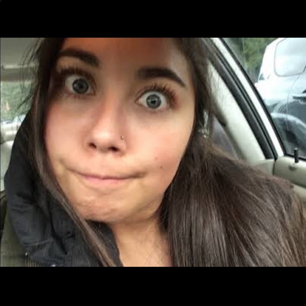 Meet your Posher, Taryn